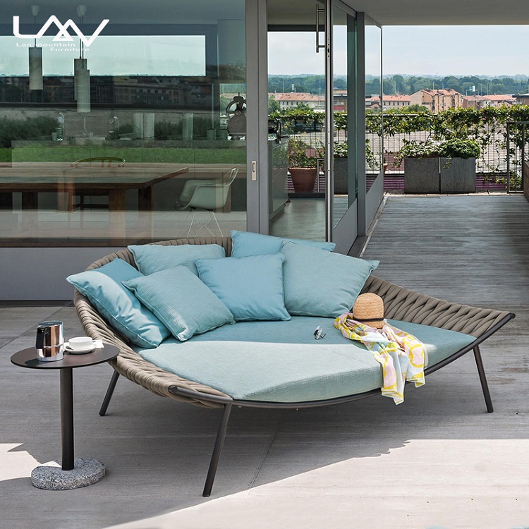 Outdoor Daybed Furniture - モダンな屋外ガーデン用織りロープデイベッド家具、ホテルパティオバルコニー用ラウンドソファサンベッド