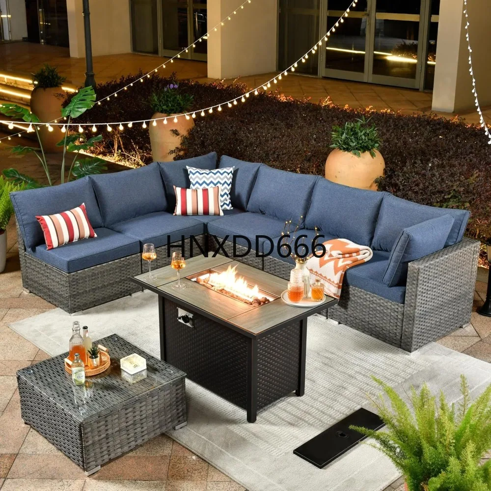 Outdoor Furniture With Fire Pit Table - 屋外用8点パティオ家具セット（ファイヤーピットテーブル、会話用セクショナルウィッカーカウチ、コーヒーテーブル付き）